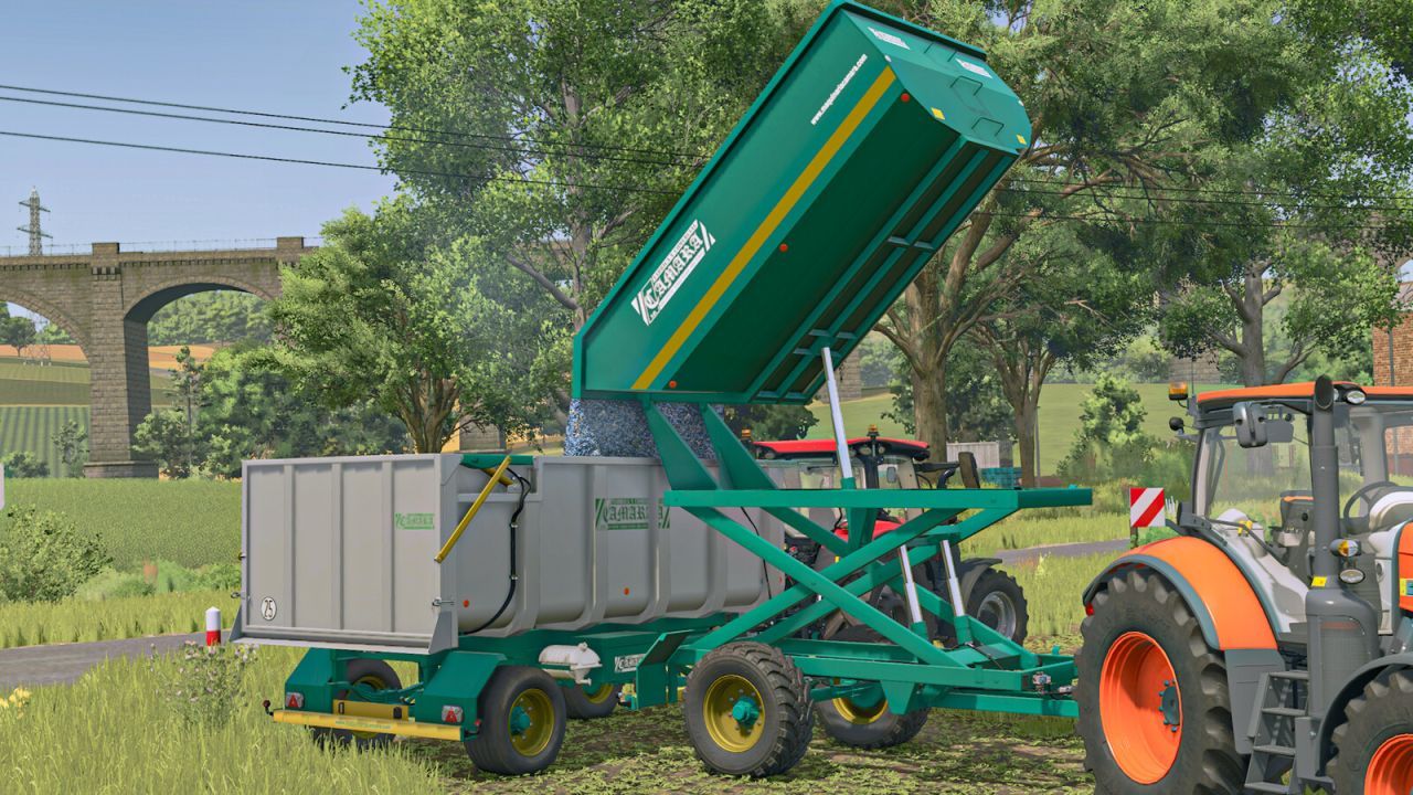 Efficient Camara Lift Trailer for Grape and Olive Unloading in FS25