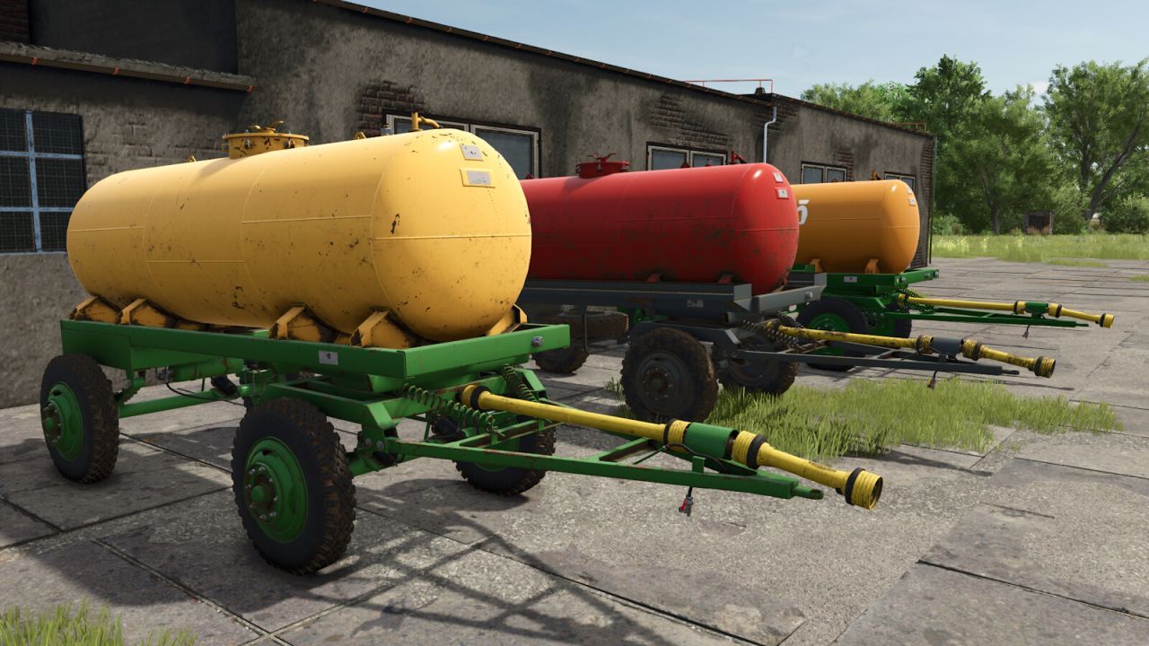Efektywna Cysterna Detk 5 do Cieczy Nawożających i Wody w Farming Simulator 25