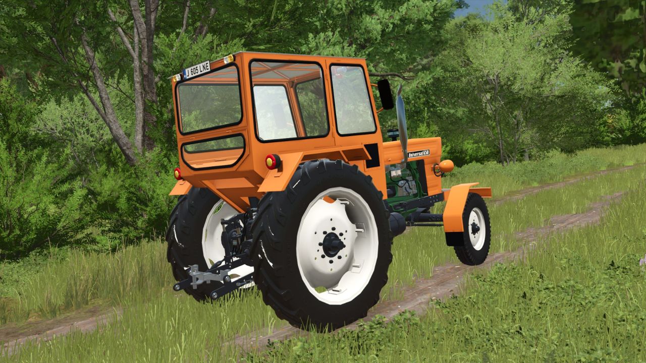 Легендарний Трактор UTB 650 для Farming Simulator 25 — Дешевий та Практичний